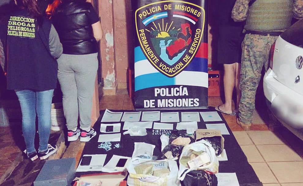 La Policía de Misiones desarticuló otros puntos de venta de droga, incautó más de siete millones de pesos y detuvo a dos personas