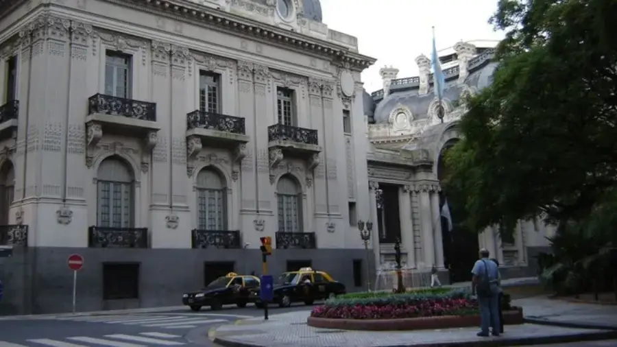 Del anterior Gobierno: Una circular de Cancillería de 2022 podría complicar a los diplomáticos rusos demorados en un control de alcoholemia