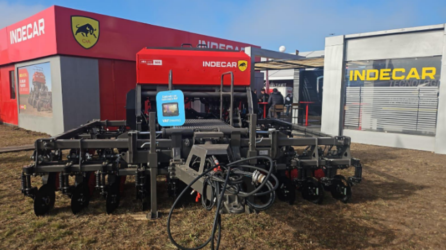 INDECAR presentó en Agroactiva la sembradora Neo One para economías regionales