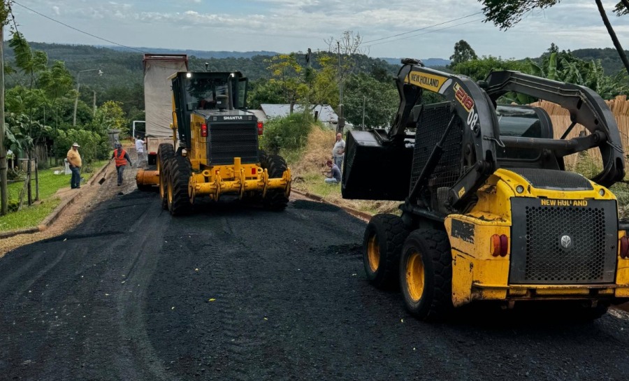 Misiones: Nuevas calles asfaltadas para el Municipio de Panambí, con Pavimento Urbano de la Dirección Provincial de Vialidad