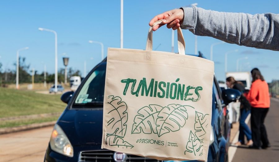 Activación promocional en el Centro de Informes Centinela, se convirtió en el epicentro de la bienvenida a los visitantes que llegaron a disfrutar de las vacaciones de invierno en la provincia de Misiones