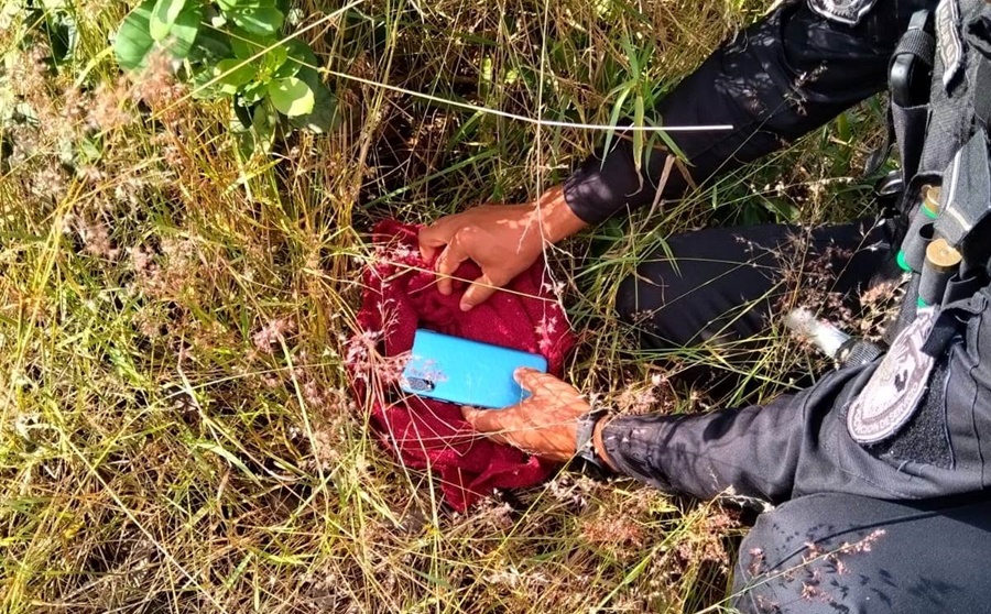 Apóstoles: Efectivos del Comando Radioeléctrico de la Unidad Regional VII recuperaron un celular sustraído, una mujer fue detenida