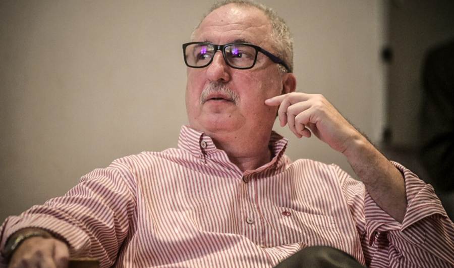 El Gobernador de Misiones Hugo Passalacqua se encuentra en observación en el Hospital Dr. Ramón Madariaga de la ciudad de Posadas por una antigua molestia