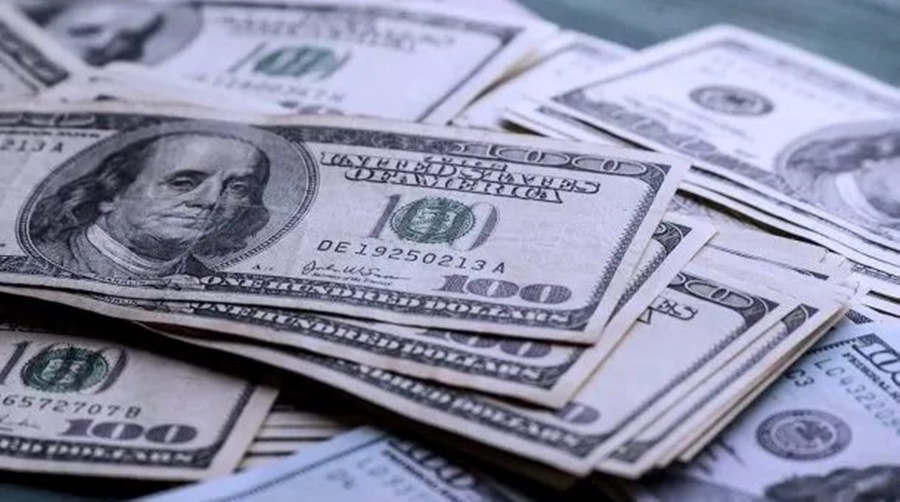 Mercado cambiario: El dólar blue vuelve a tocar los 600 pesos