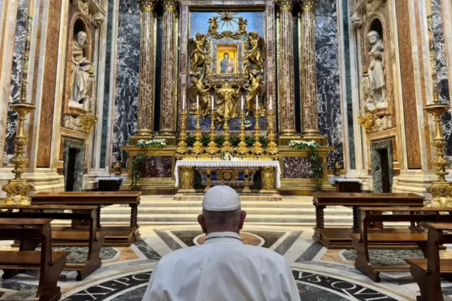 El Papa Francisco llega a Roma y agradece a la Virgen María por su viaje a Luxemburgo y Bélgica