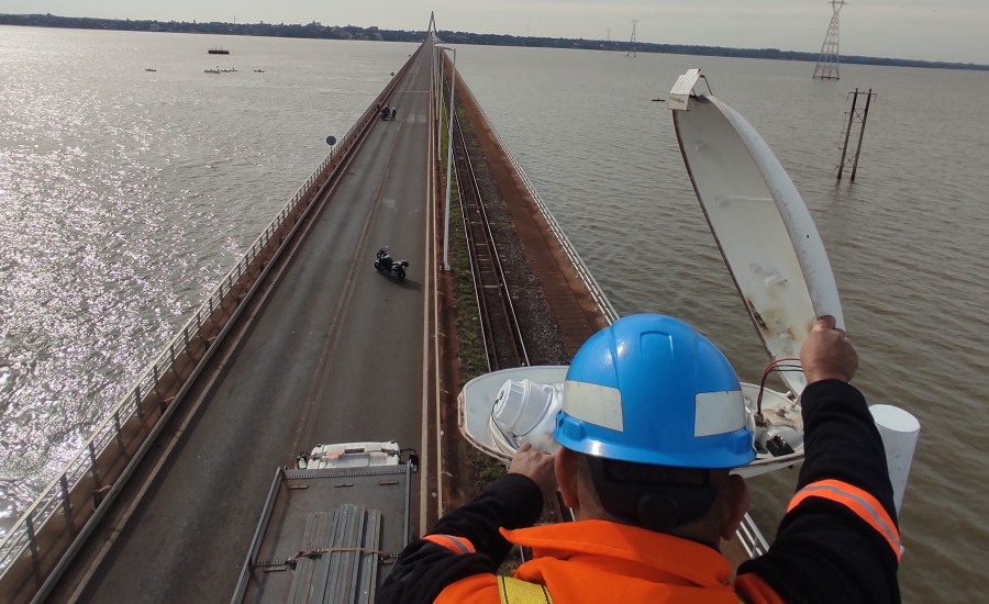 Posadas: Vialidad Nacional retoma los trabajos de reparación del alumbrado público, sobre el Puente Internacional, las cuadrillas de conservación del organismo ejecutarán los trabajos con personal y equipos propios