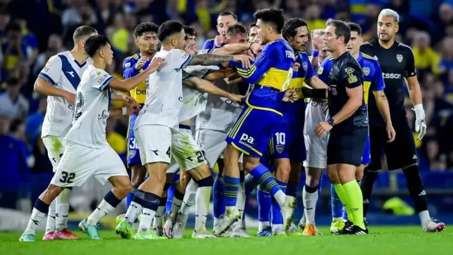 Boca Juniors y un triunfo ajustado ante Vélez Sarsfield con final caliente, por la Liga Profesional de Fútbol