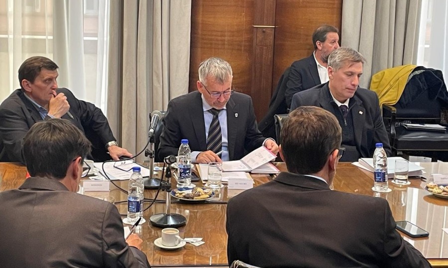 Consejo de Responsabilidad Fiscal: El Ministro de Hacienda de la provincia de Misiones, Adolfo Safrán y de otras provincias se reunieron con el Ministro de Economía de Nación Luis Caputo