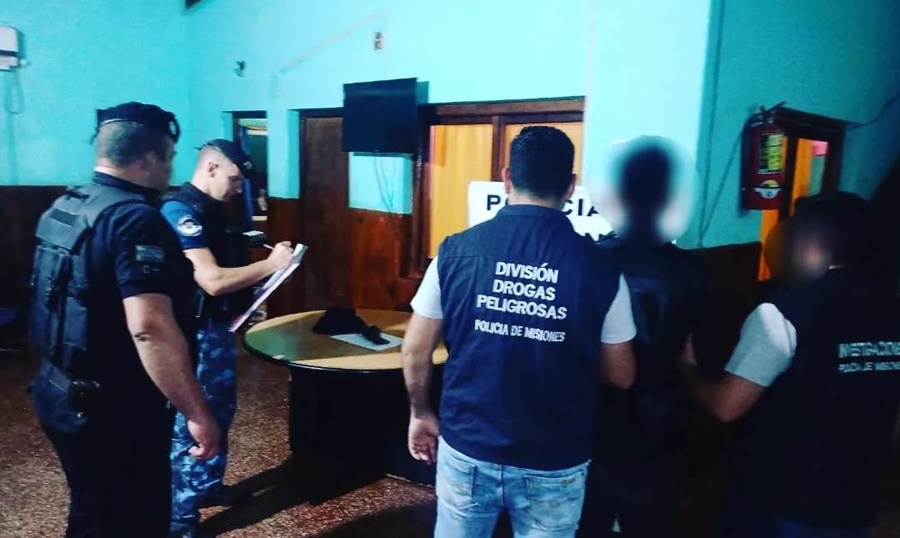 Misiones: Interceptaron a un adolescente de 16 años cuando intentaba asaltar un comercio en la localidad de San Vicente