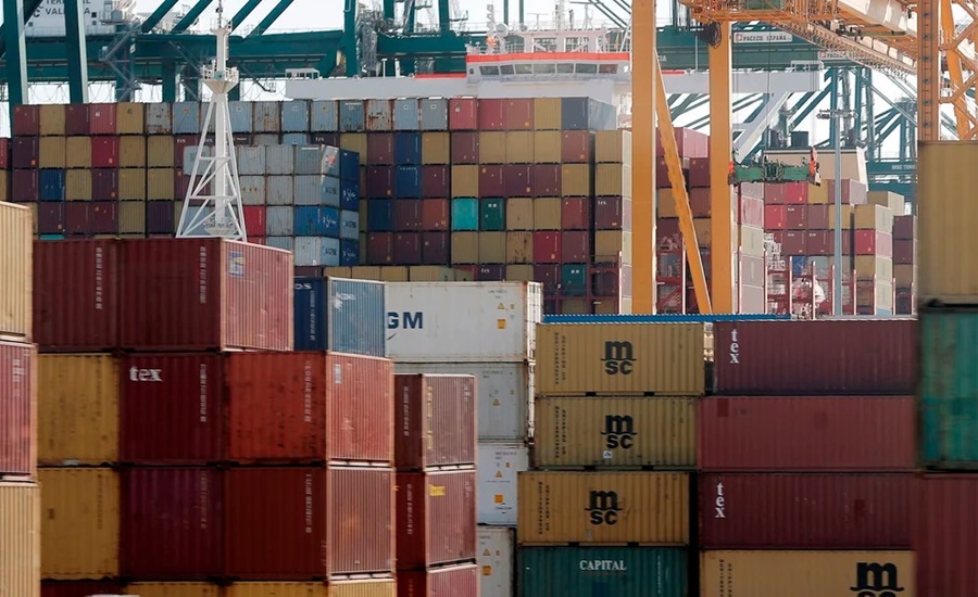Importaciones: Los industriales reclamaron por cuatro mil permisos pendientes y anticipan problemas en la producción