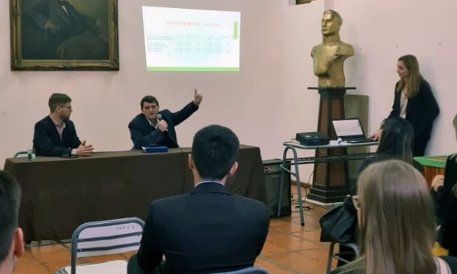 Adolfo Safrán: “En el seminario de la Fundación Universitaria del Río de La Plata, repasamos la situación económica de la provincia y el país”