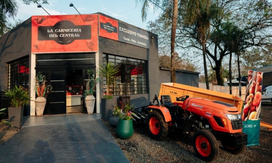 Misiones: Inauguran una carnicería y entregan un tractor en el Mercado Central de la ciudad de Posadas