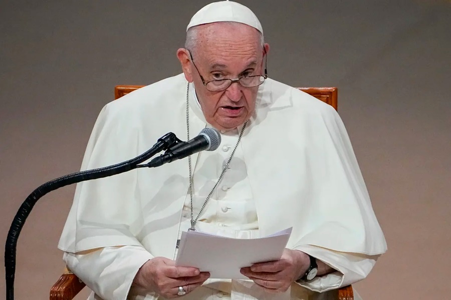 Por primera vez, el papa Francisco le suplicó a Vladimir Putin que detenga la guerra en Ucrania