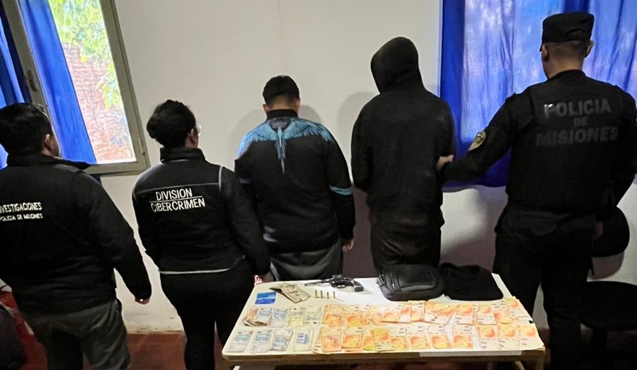 Capturaron a dos hermanos de 18 y 15 años, quienes serían acusados de asaltar a un abuelo de 86 años en la localidad misionera de Dos de Mayo