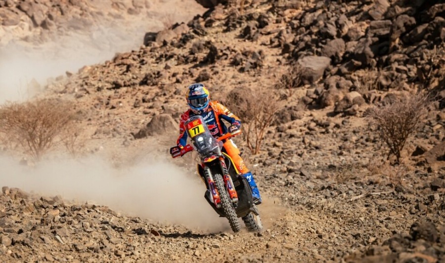 Luciano Benavides el mejor argentino en Motos, tras el Prólogo del Dakar 2025