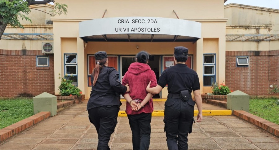 Apóstoles: Captada en cámaras, arrestaron a cajera de 43 años que cobraba y se quedaba con el dinero, la empleada habría sustraído en varias ocasiones y la suma sería aproximadamente a los  600 mil pesos