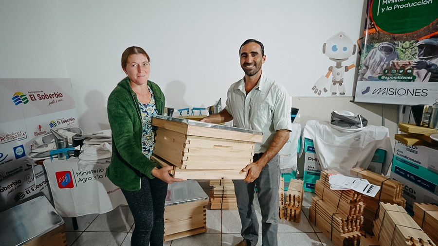 Misiones: Impulsan el desarrollo del sector apícola en la provincia