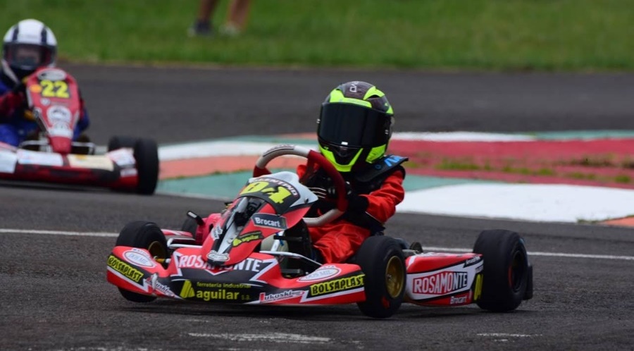 El Rosamonte Racing Team apuesta fuerte al semillero, con un plantel renovado de pilotos para el gran comienzo del Karting en Posadas