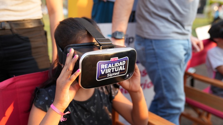 Gran convocatoria en el evento juvenil Apóstoles Gamer