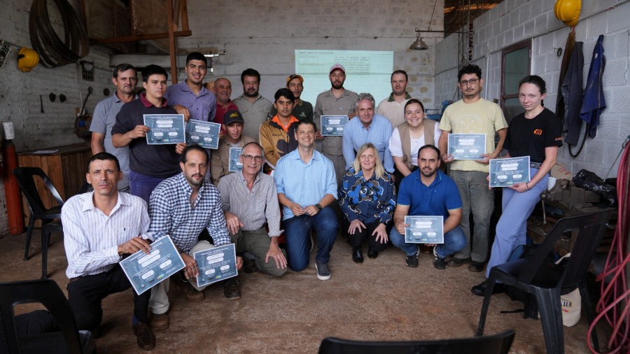 Apóstoles: Finalizó el curso de afilado para operarios de la industria agroforestal