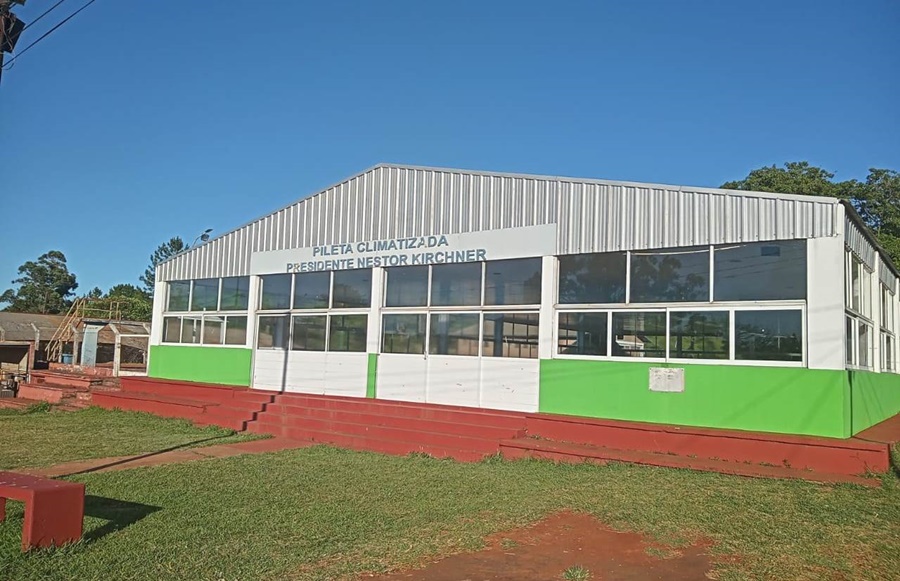Apóstoles: Inscripciones abiertas para participar de las clases de natación en las piletas en el predio de la Expo Yerba