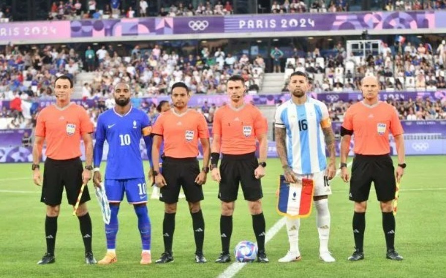 Argentina cayó 1 a 0 ante Francia y quedó eliminada de los Juegos Olímpicos de París 2024, en un partido verdaderamente picante, la selección no pudo hacer la diferencia ante el local y se quedó a las puertas de las semifinales