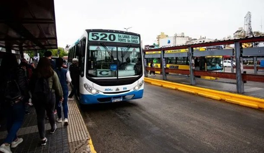 Paro de colectivos este jueves en el Área Metropolitana de Buenos Aires: Qué líneas están afectadas