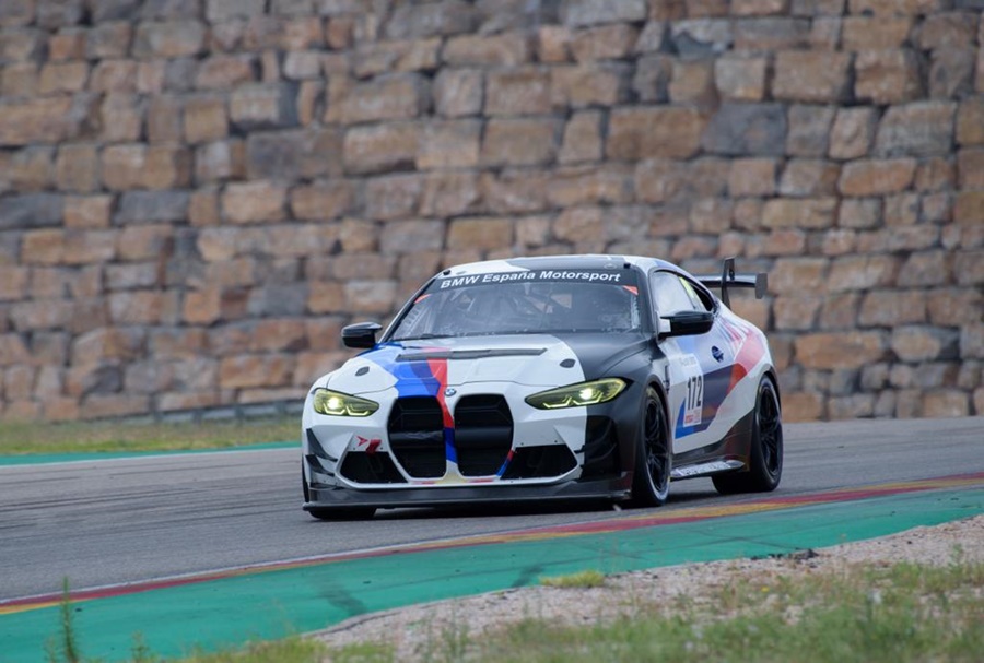 Nerea Martí, en la lucha por el título con BMW España Motorsport en Cheste