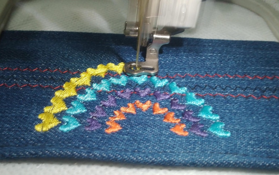 Posadas: Taller artesanal de bordado con materiales reciclados