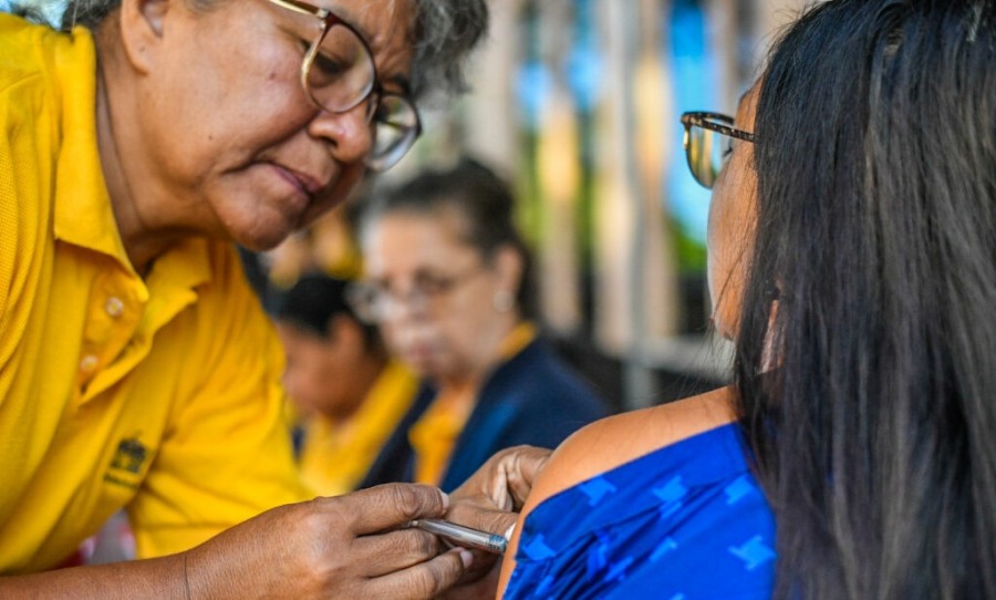 Misiones avanza con la campaña de vacunación contra el Dengue: Personas de entre 20 y 59 años pueden solicitar turnos, a través de AlegraMed, para recibir las respectivas dosis