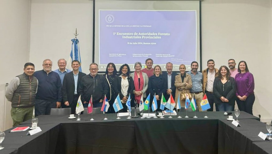 El Ministro de Industria de Misiones participó en la Expo Rural 2024 , junto a la forestoindustria en la ferial del barrio porteño de Palermo