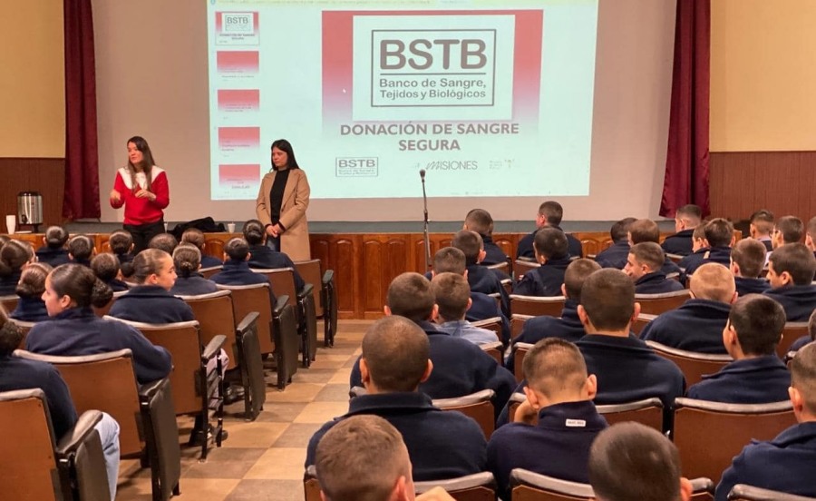 El Banco de Sangre, Tejidos y Biológicos de la provincia de Misiones promueve la donación voluntaria, hubo una charla a los alumnos del Instituto Liceo Naval Militar Almirante Storni de la ciudad de Posadas