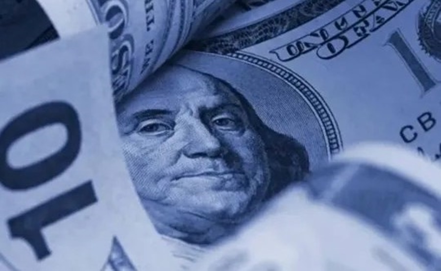 La brecha superó el 120%: El dólar blue aceleró escalada y quebró un nuevo récord desde la devaluación de Agosto