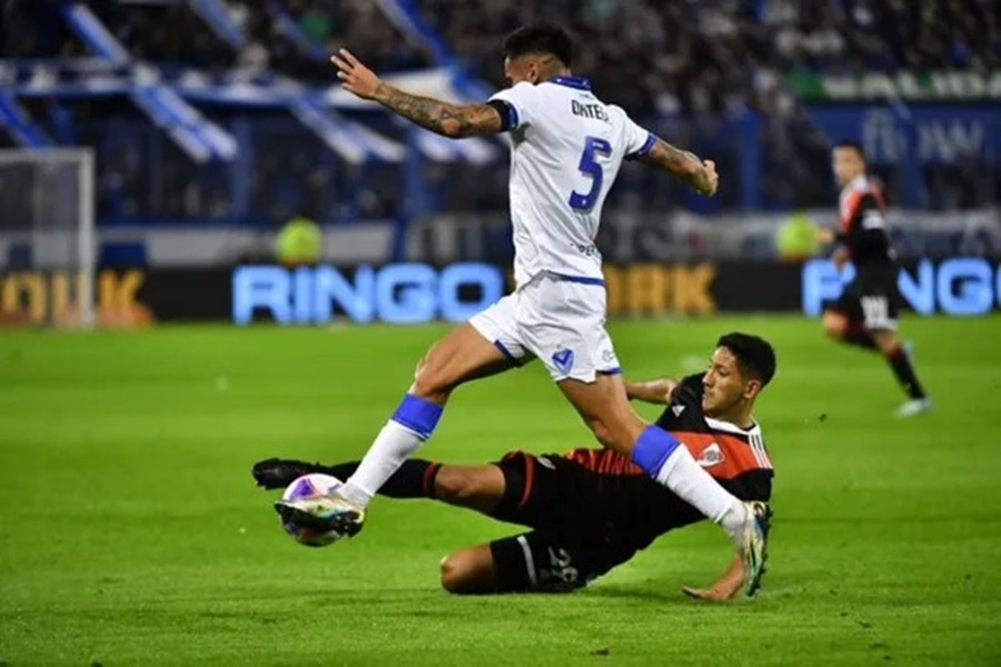 Liga Profesional de Fútbol: River Plate empató ante Vélez Sarsfield en un partidazo y sigue puntero en soledad