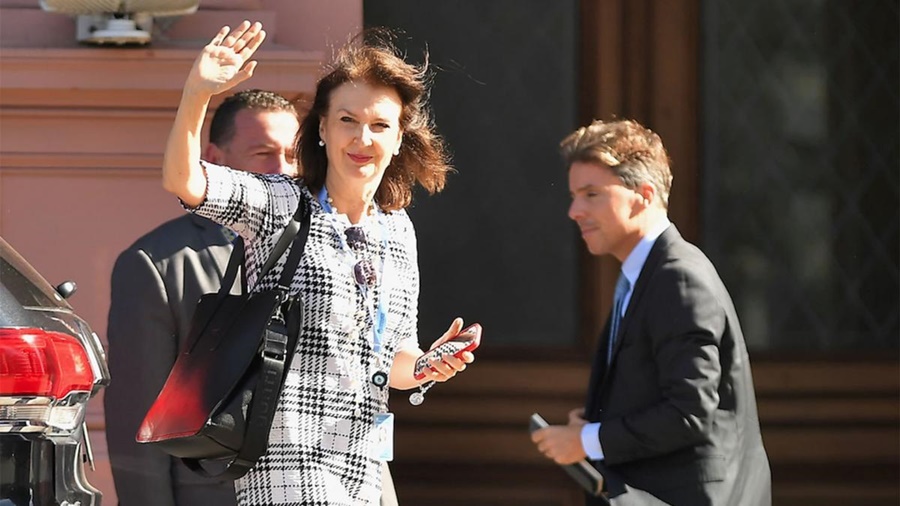 Visita oficial: La Canciller Diana Mondino se reunió en Francia con el Consejero Diplomático del Presidente Macron