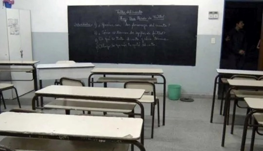 Se lleva a cabo este jueves un paro nacional docente, en Misiones, UDPM anunció que se pliegan a la medida y el Gobierno Nacional descontará el día a los trabajadores que se adhieran