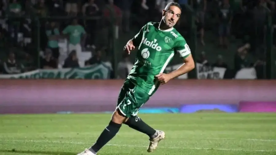 Liga Profesional de Fútbol: En una noche especial para Licha López, Sarmiento de Junín y Defensa y Justicia empataron 1 a 1