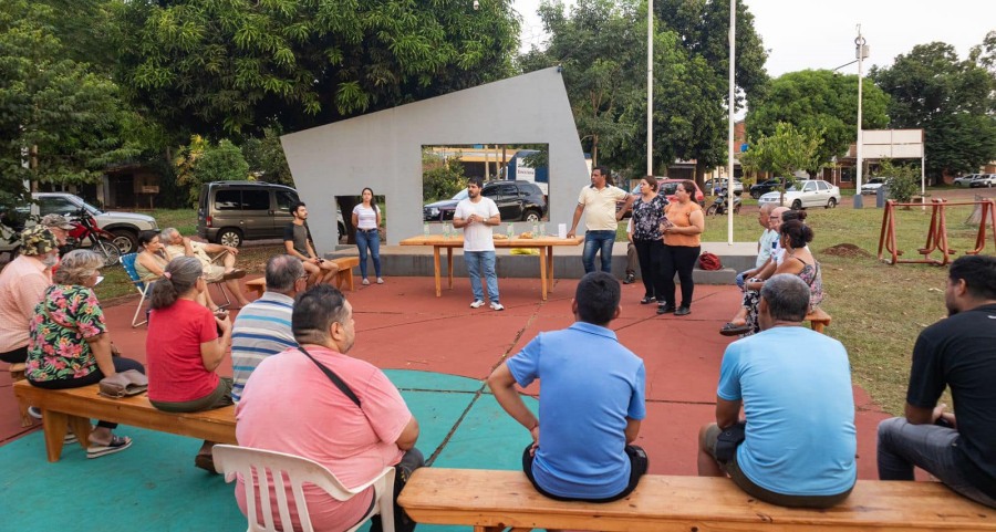 HCD de Posadas: Excelente tarde con los vecinos del Barrio Mini City en el marco del tercer Taller Legislativo