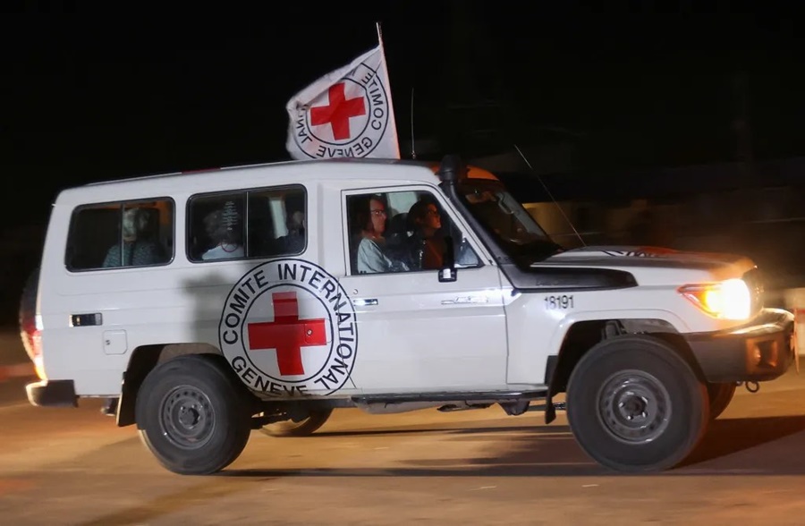 El primer grupo de rehenes fue liberado por Hamas, aseguran funcionarios, serían trece rehenes israelíes y doce tailandeses
