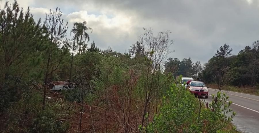 Siniestro vial sobre la Ruta Nacional N° 14 en el Municipio misionero de Salto Encantado, un joven de 22 años lesionado y las autoridades policiales se encuentran investigando las circunstancias del hecho