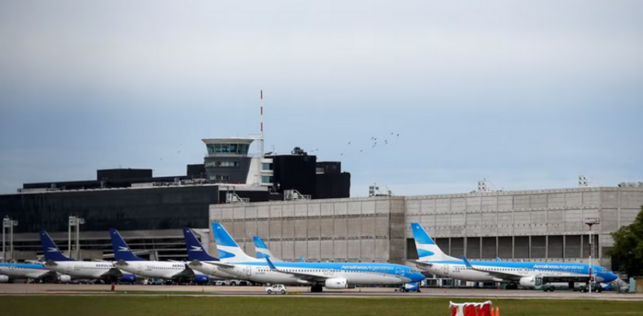 Tras el boicot de pilotos que obligó a cancelar vuelos, Aerolíneas Argentinas suspendió la mesa de negociación salarial