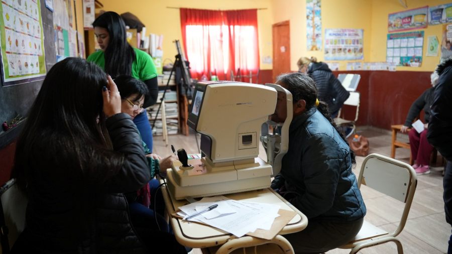 Operativo integral “Estamos con Vos” en la ciudad de Apóstoles: Ofreció servicios de salud y asesoramiento a los vecinos