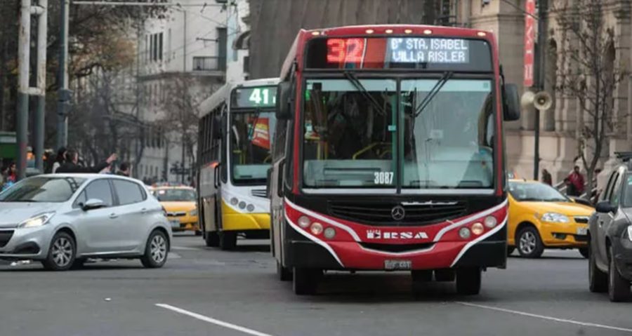 Paro de colectivos: La UTA levantó la medida de fuerza en el AMBA, pero afecta al interior del país