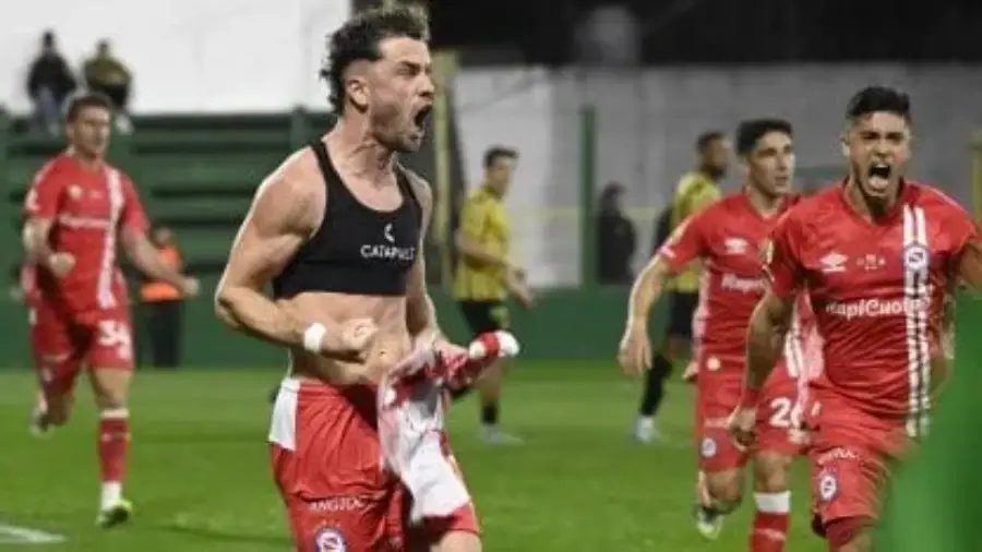 Agónica remontada de Argentinos Juniors ante Aldosivi para avanzar en la Copa Argentina