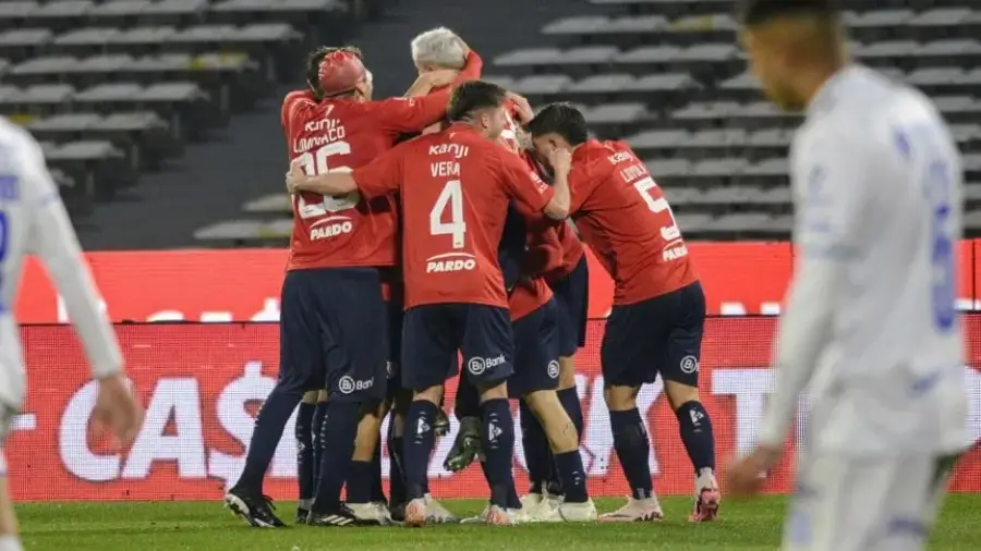 Independiente y una goleada ante Godoy Cruz de Mendoza en el Estadio Mario Alberto Kempes de la ciudad de Córdoba para pasar a cuartos de la Copa Argentina