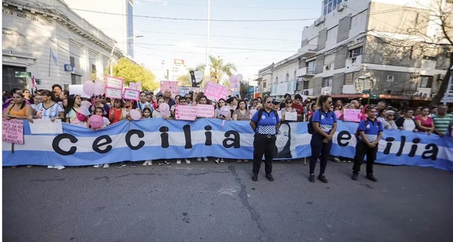 Chaco: La madre de Cecilia encabezó una nueva marcha en reclamo de justicia, su hija lleva 23 días desaparecida