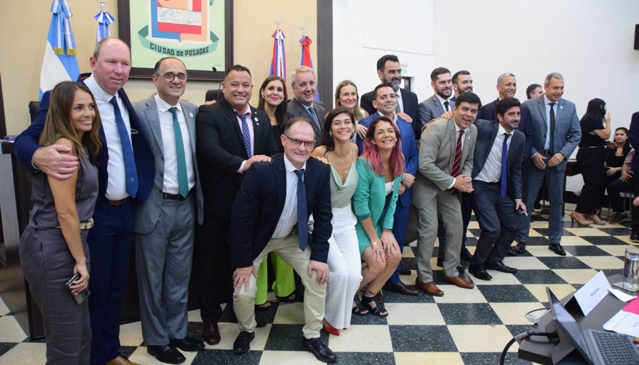 Posadas: Concejales salientes recibieron diplomas en reconocimiento a su mandato