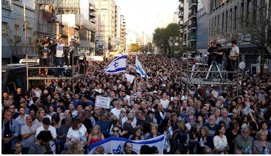 Una multitud se movilizó para repudiar el ataque de Hamas contra Israel: “Al terrorismo le vamos a decir que no”