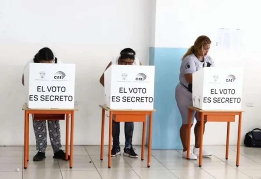 Elecciones en Ecuador: Se elige Presidente en un clima de tensió tras magnicidio y atentados
