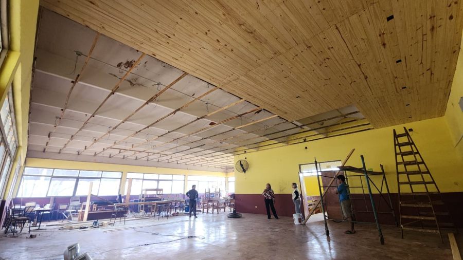 Municipio de Apóstoles invierte en Educación, ha realizado mejoras edilicias en la Escuela de Comercio N° 3 Juan José Lanusse, los trabajos incluyen la instalación de cielorraso y refacción de los sanitarios